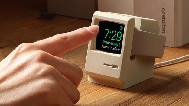 This stand will turn your Apple Watch into a mini Macintosh