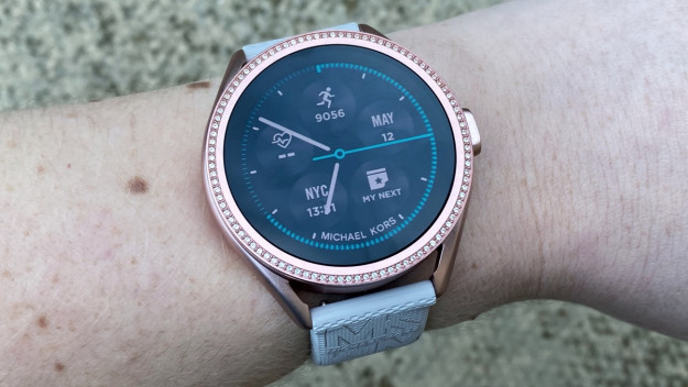 Michael Kors MKGO Gen 5E review: style and smarts