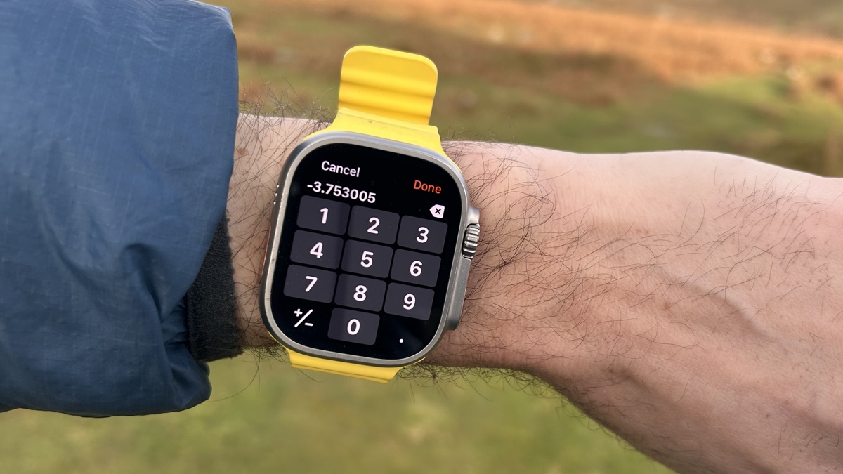 7255 wearable tech news how to use the apple watch compass app image4 2sbtjoukyf.jpg