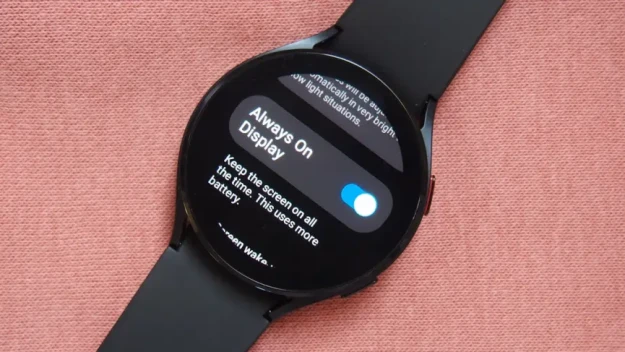 How to turn on/off always-on display on Samsung Galaxy Watch