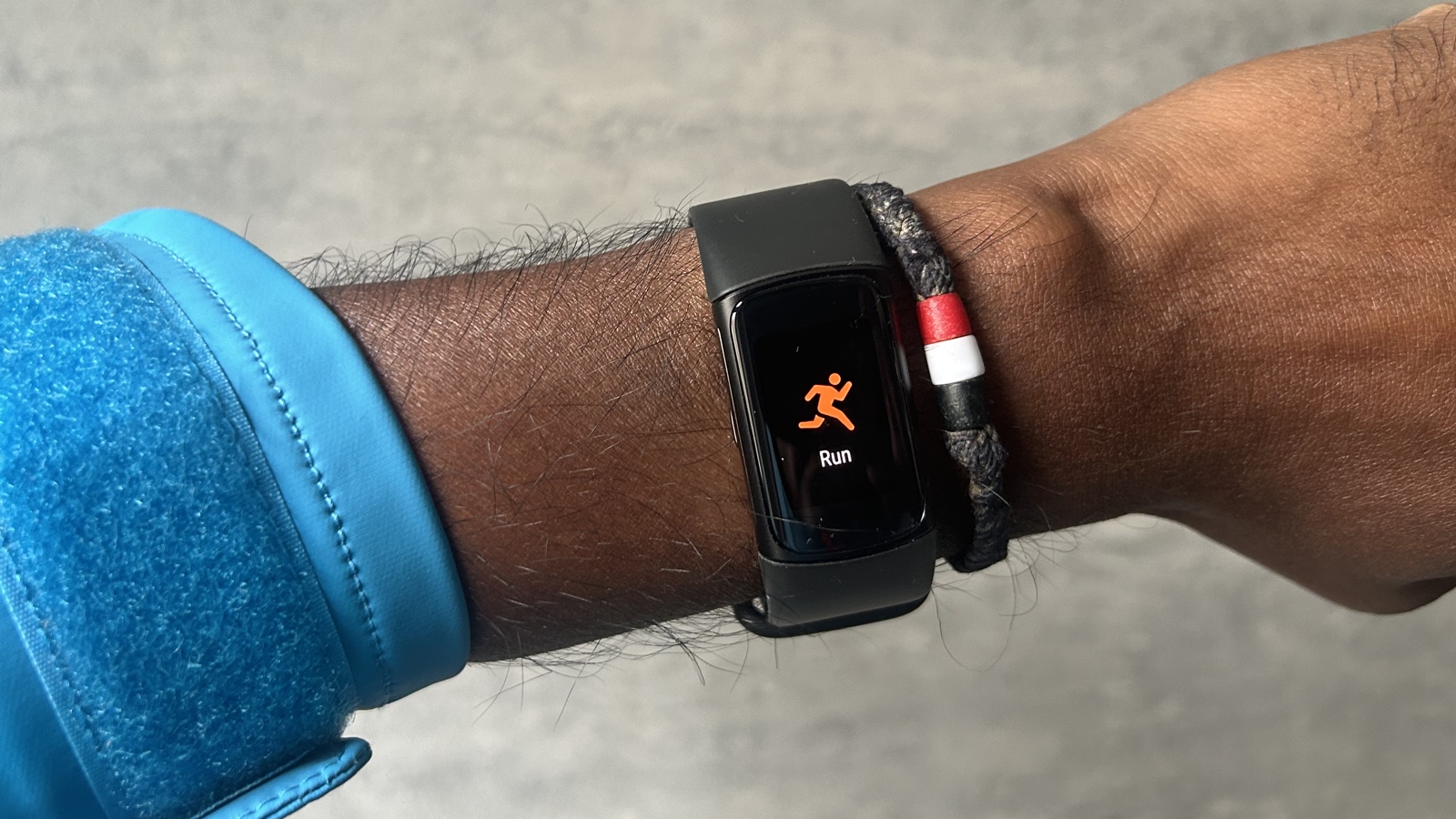 Fitbit Charge 6  running