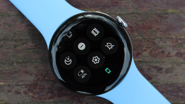 How to take a screenshot on Wear OS 3 smartwatches