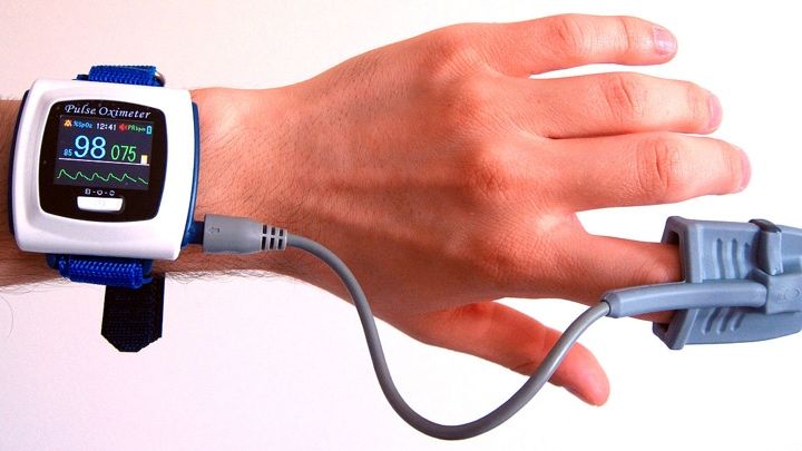 SpO2 and pulse ox wearables: Why wearables are tracking blood oxygen